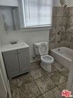 Photo - 4044 Woodlawn Ave