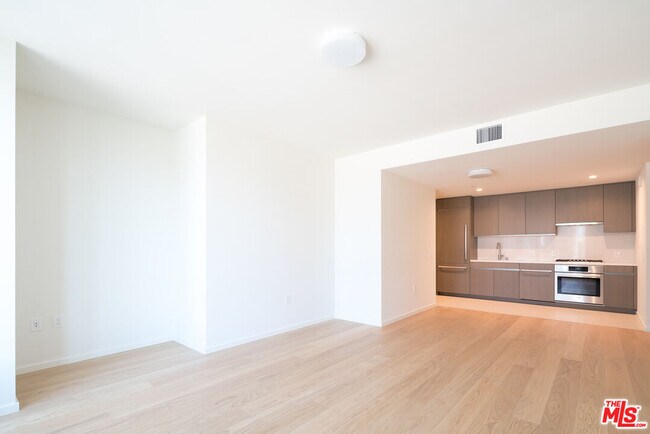 Photo - 889 Francisco St Unit 1511