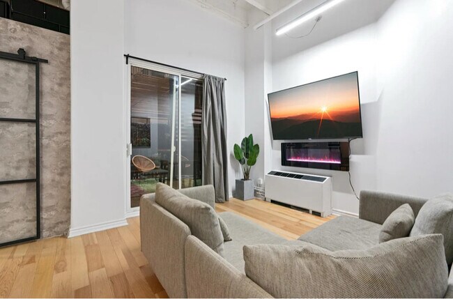 Photo - 312 W 5th St Unit 208