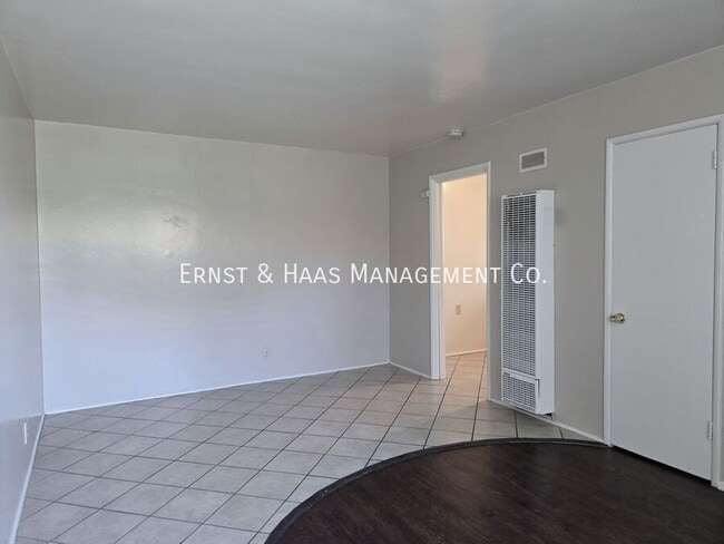 Photo - 4552 N Lakewood Blvd