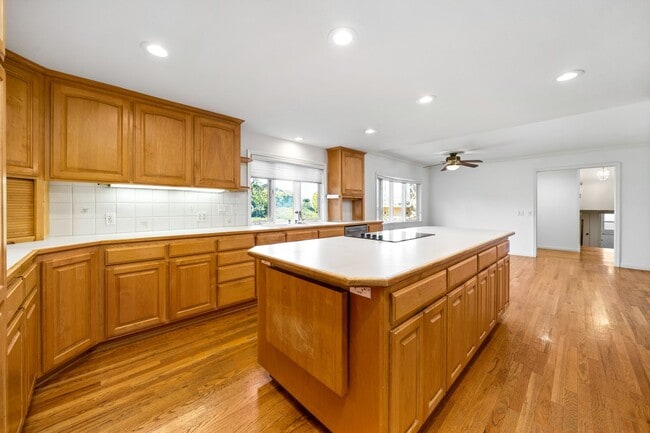 Photo - Spacious Two-Story 5 BD/3 BA Home in Desirable East Bluff Neighborhood
