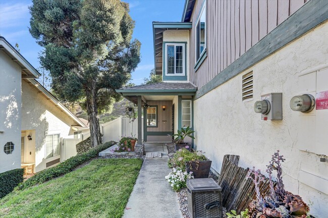 Photo - 3 Bed, 3 Bath Townhome -  Short Walk to Mission Trails Park w/ Big Garage!