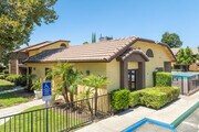 Leasing Office - Tesoro Apartments