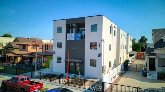 Photo - 630 E Adams Blvd