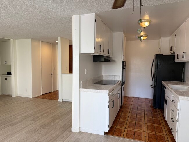 Photo - 5900 Canterbury Dr Unit A123