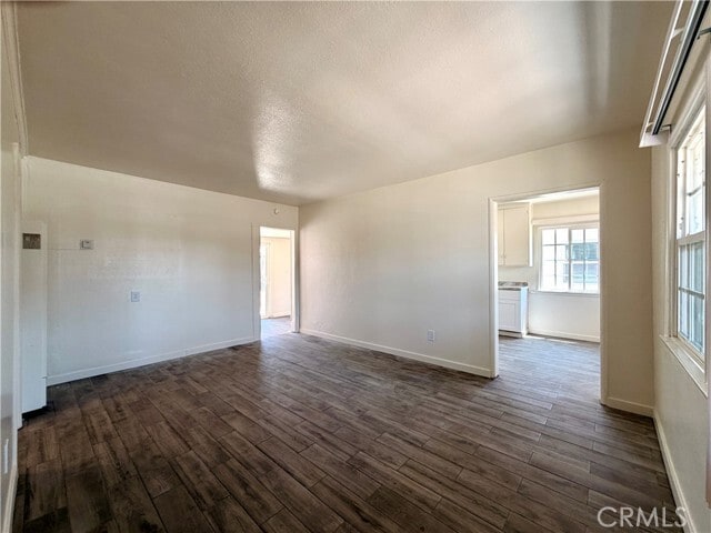 Photo - 7536 White Oak Ave