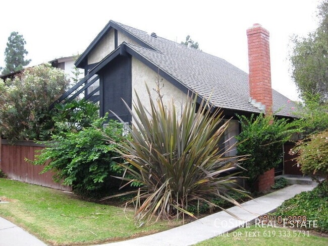 Photo - 10695 Esmeraldas Dr