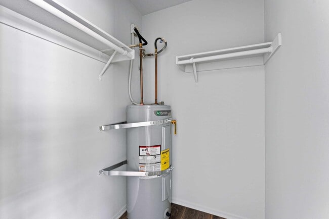 Photo - 1616 Grismer