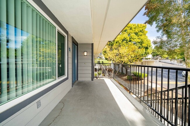 Photo - 1150 Meadow Lake Dr Unit 06