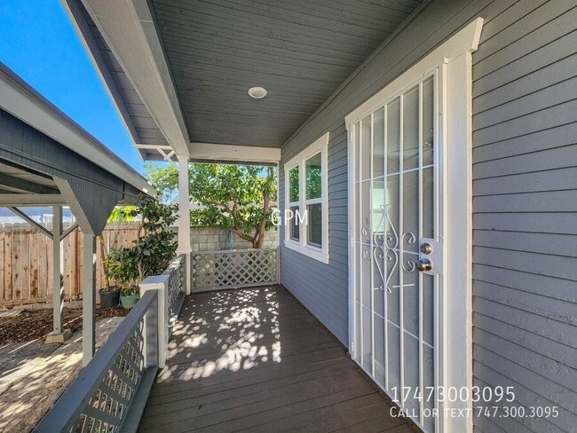 Photo - 383 N Wilson Ave Apartment Unit 383