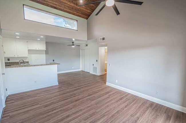 Photo - 2-Bedroom Condo with Community Amenities and Utilities Included in Canyon Country! Unit 1112