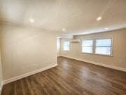 Photo - 1604 N Hollywood Way Unit B