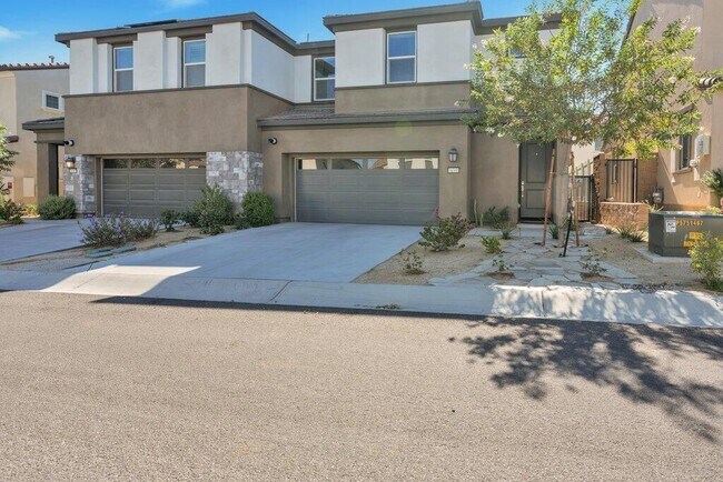 Photo - 76345 Cornell Wy