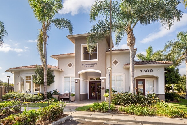 Photo - Pinnacle at Otay Ranch Apartments