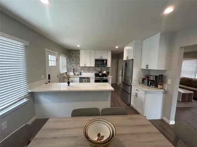 Photo - 181 N Waverly St