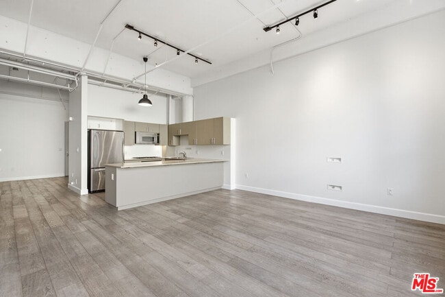 Photo - 1130 Flower St Unit 202