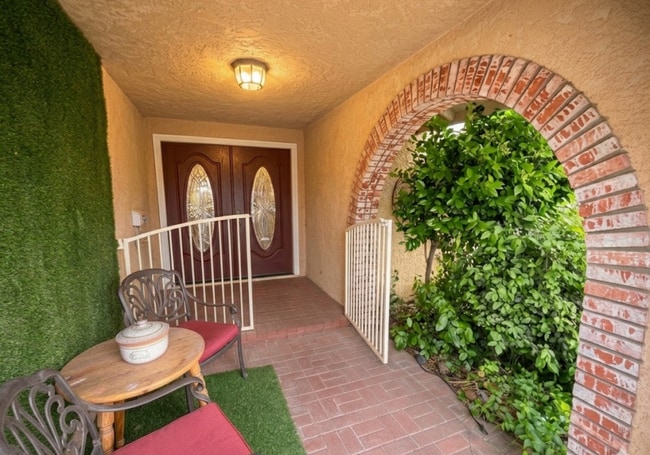 Photo - 13099 Meteor Dr