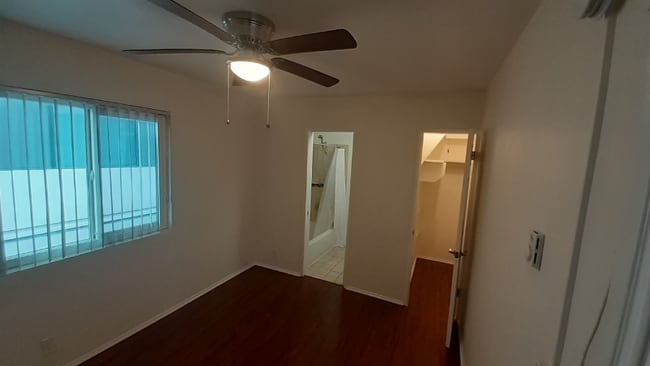 Photo - 5929 Laurel Canyon Blvd Unit 15