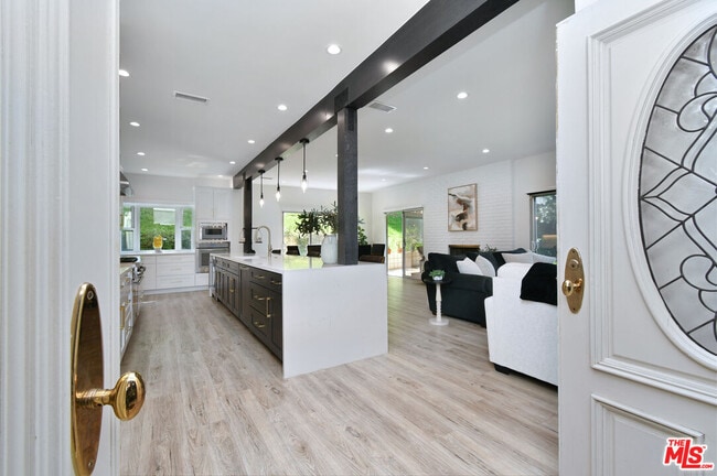 Photo - 16142 Bayberry Pl