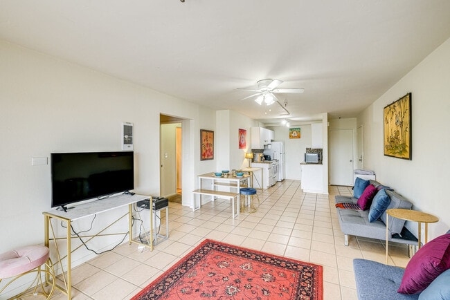 Photo - 4730 Noyes St Unit SI FL3-ID1546389P