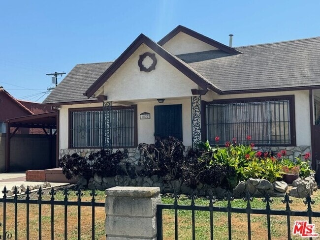 Building Photo - 1822 W 78th St Rental