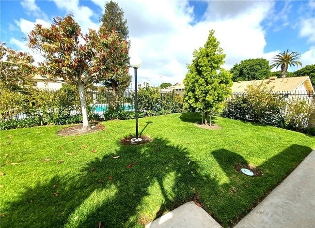Photo - 11820 Gloxinia Ave