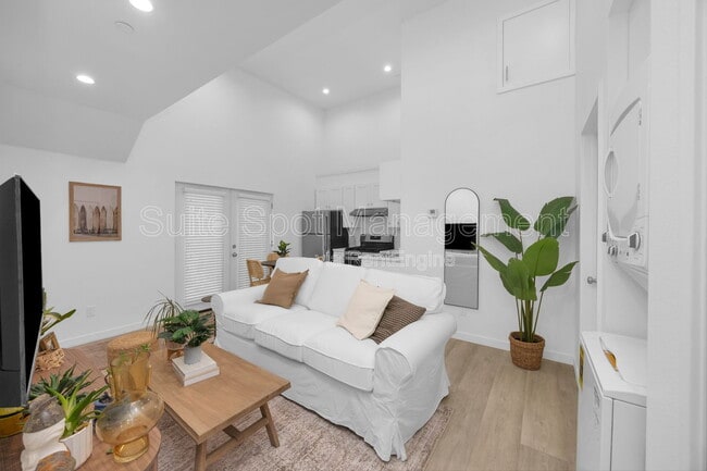 Photo - 308 N Catalina Ave