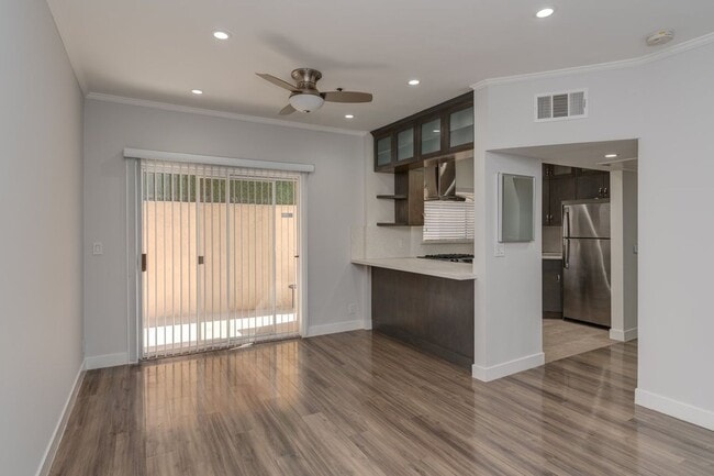 Photo - Franklin Tower