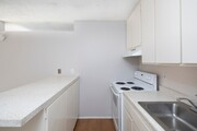 Photo - Charming Studio Coming Available in La Mes... Unit 09