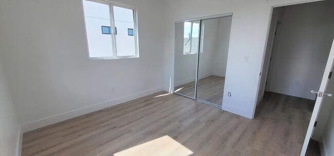 Photo - 3918 Brighton Ave Unit 3918