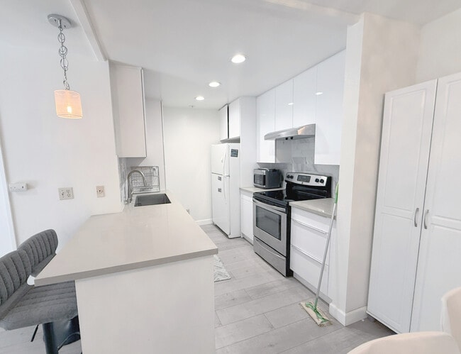 Photo - 222 S Central Ave Unit 212