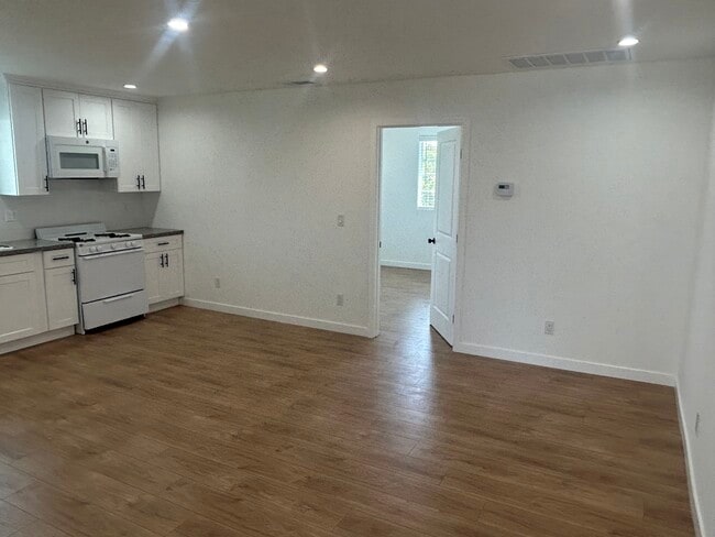 Photo - 11723 Pendleton St