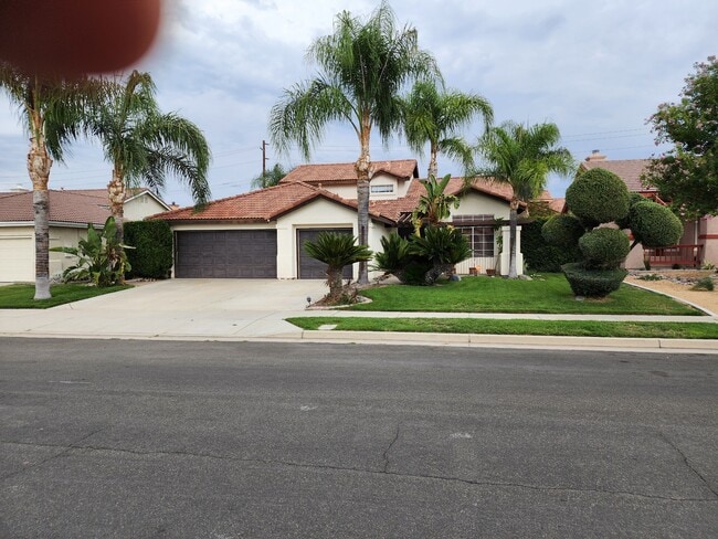 Photo - 942 Banbury Dr House