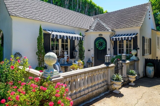 Photo - 3109 Calle Cedro