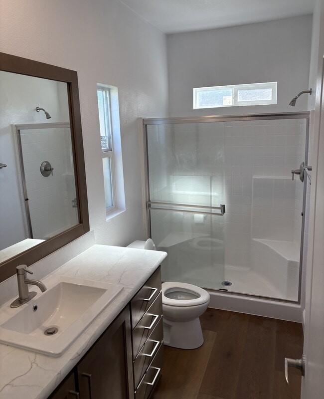 Photo - 751 W Chase Ave