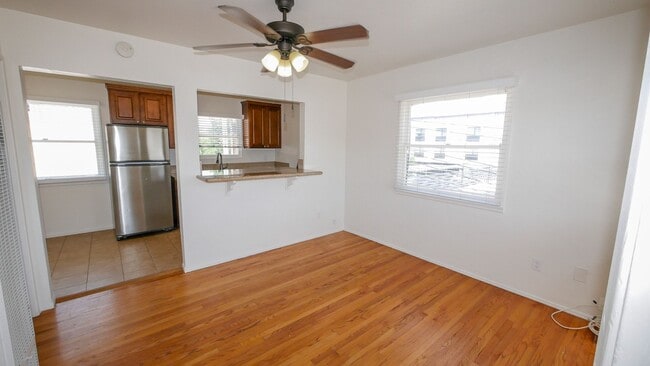 Building Photo - 2nd Floor 1 bedroom 1 bath apartment in PB - 1 CAR GARAGE Unit 3434 1/2