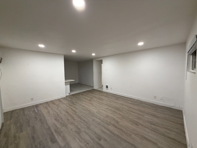 Building Photo - 1215 Ximeno Ave