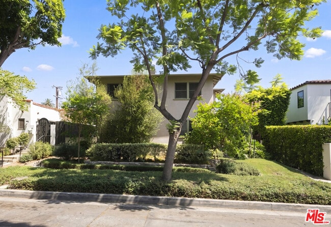 Building Photo - 8921 1/2 Rangely Ave