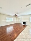 Photo - Beautiful 3 bedroom 3 bathroom single stor... House