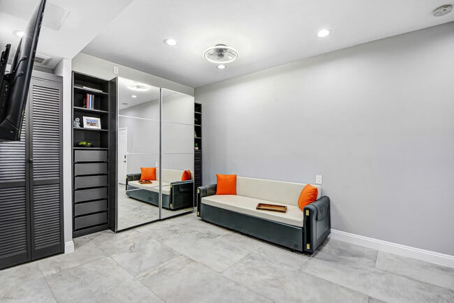 Photo - 1530 Crestar Ct