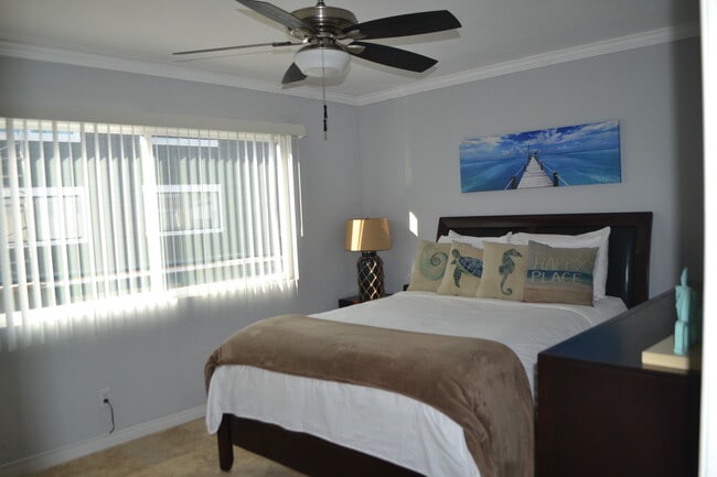 Photo - 676 Seacoast Dr Unit Ocean View - Furnished -
