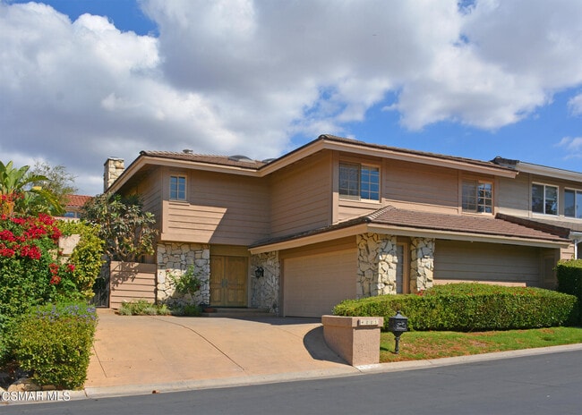 Building Photo - 4551 Tam O Shanter Dr