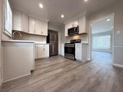 Photo - 5670 San Vicente Blvd Unit #2