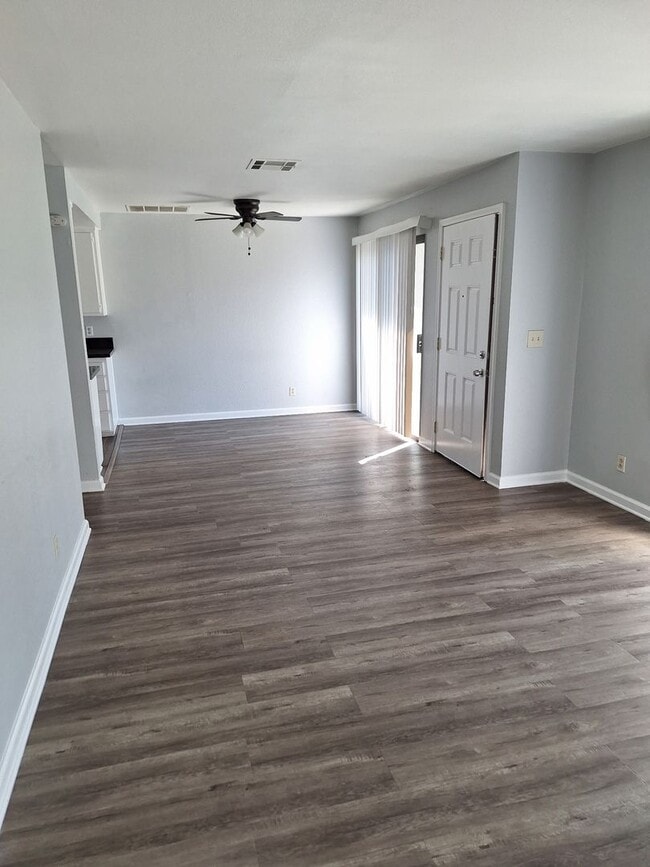 Photo - Move in Special ** $500 of the 1st month's... Unit 39