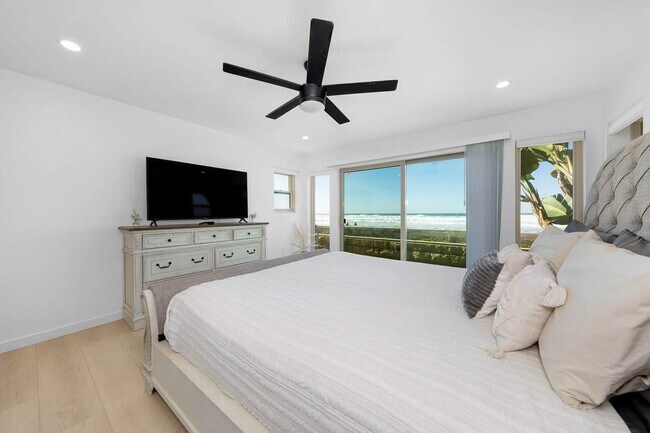 Photo - 3901 Ocean Front Walk