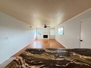 Photo - 928 E Meats Ave