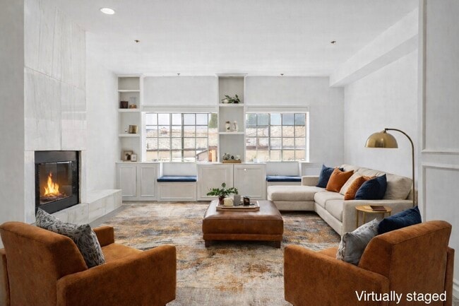 Photo - 850 N Poinsettia Pl