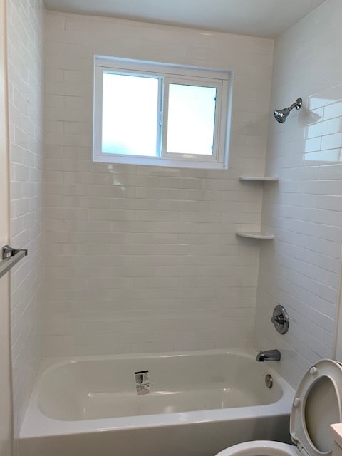 BATHROOM - 1242 N Westmoreland Ave Unit 3