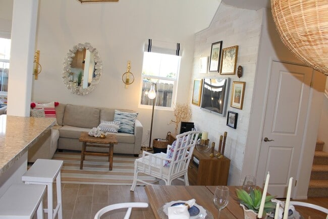 Photo - Like New 3 Bedroom Home! Near shops and restaurants!