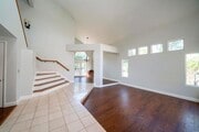 Photo - Beautiful 4Br/2.5Ba Home With Private Yard In Shadowridge!!
